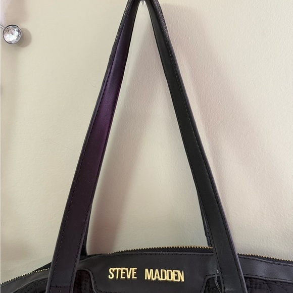 Steve Madden Textured Black Tote Bag - Picture 2 of 16